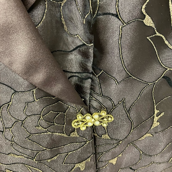 R&M Richard’s, 2 pc pant suit, dark brown/gold, 6P - Picture 3 of 7